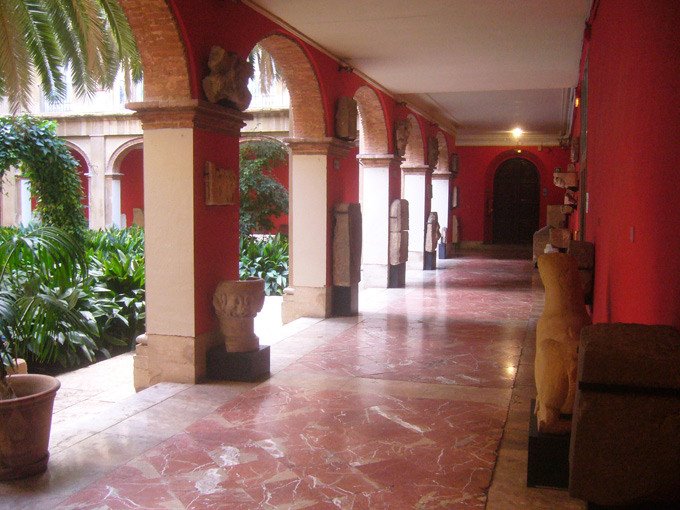 Claustro de San Pío V 