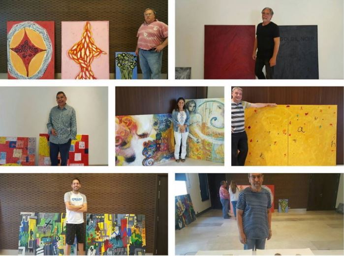 Los siete pintores que participaron en esta convivencia celebrada durante una semana en el Parador de Turismo de Alcalá de Henares