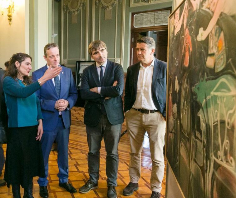 Pulsa para ampliar 1º premio, de 12.000 euros, Breza Cecchini Riu, por Un lobo verde