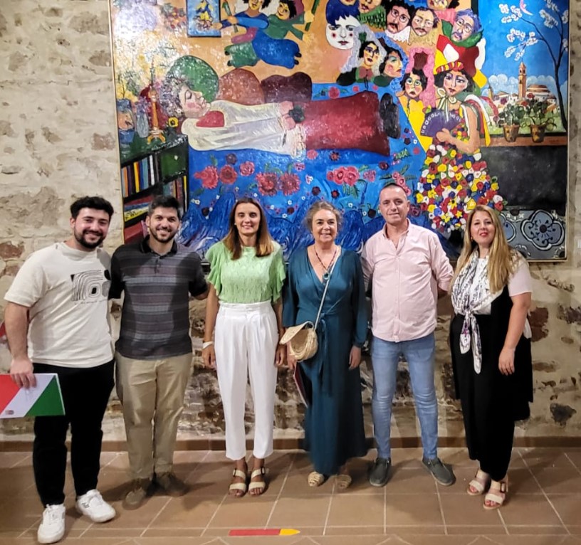 Pulsa para ampliar El 1º premio Magdalena Bachiller, junto el resto de los ganadores, la alcaldesa y el representante de la familia Ocaña Juan Jesús Ortiz