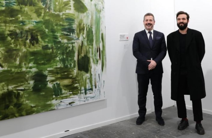 El consejero De Paco Serrano en la Feria de Arte Contemporáneo ARCO