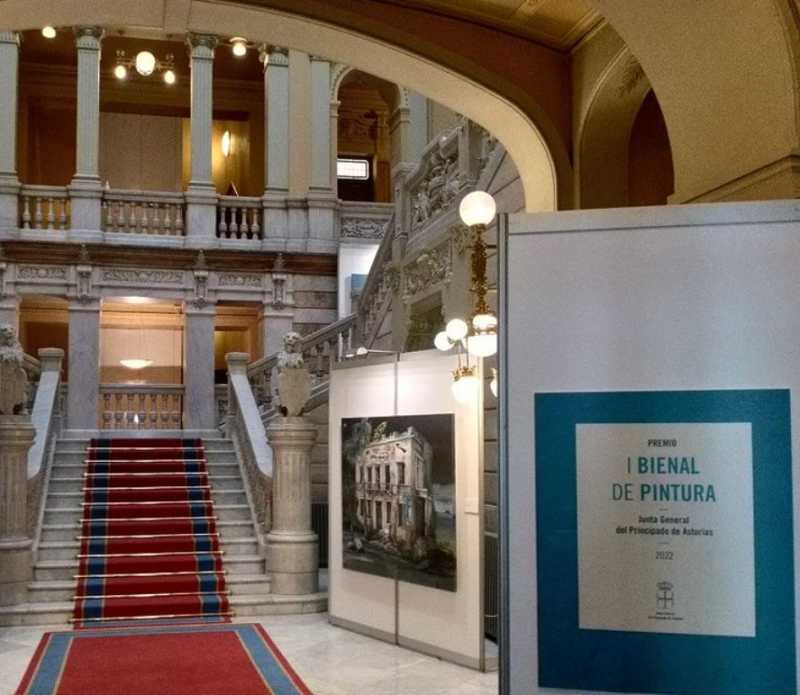 el-parlamento-asturiano-acoge-la-exposicion-de-las-20-obras-finalistas-de-la-i-bienal-de-pintura-de-la-junta-general-del-principado-de-asturias